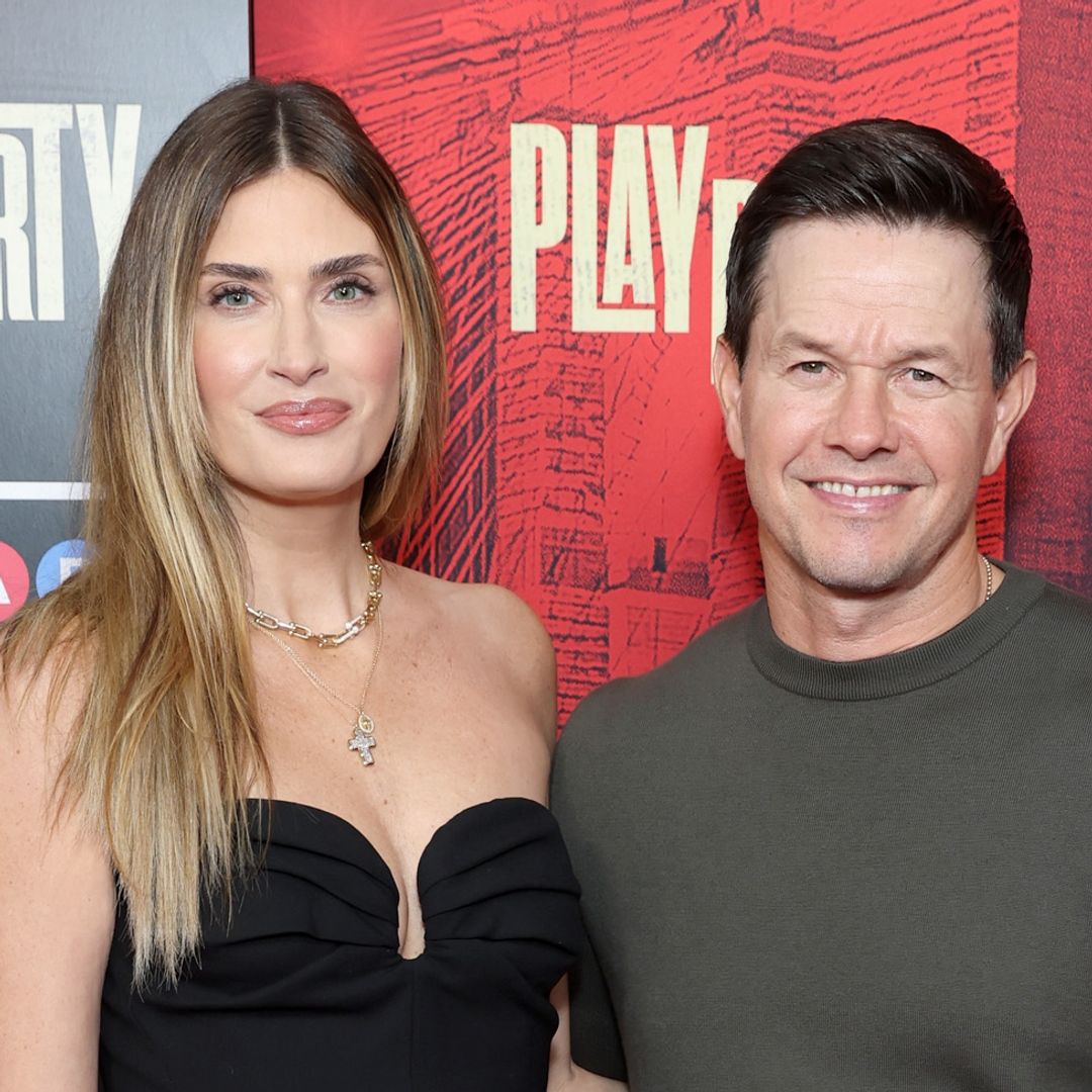 Mark Wahlberg reunites all 4 kids together on the red carpet in support of latest movie
