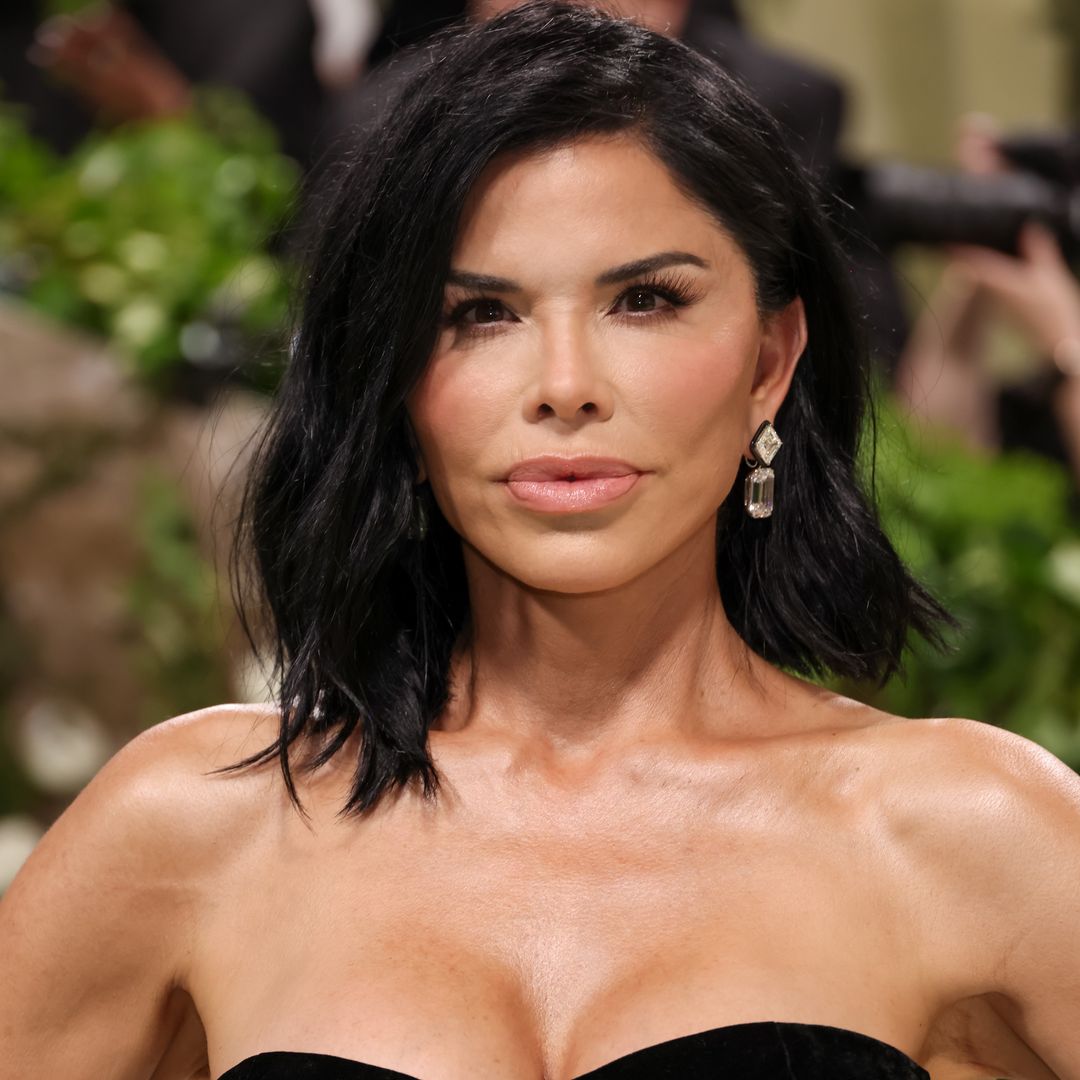 Lauren Sánchez steps out in Sophia Loren's vintage dress — photos
