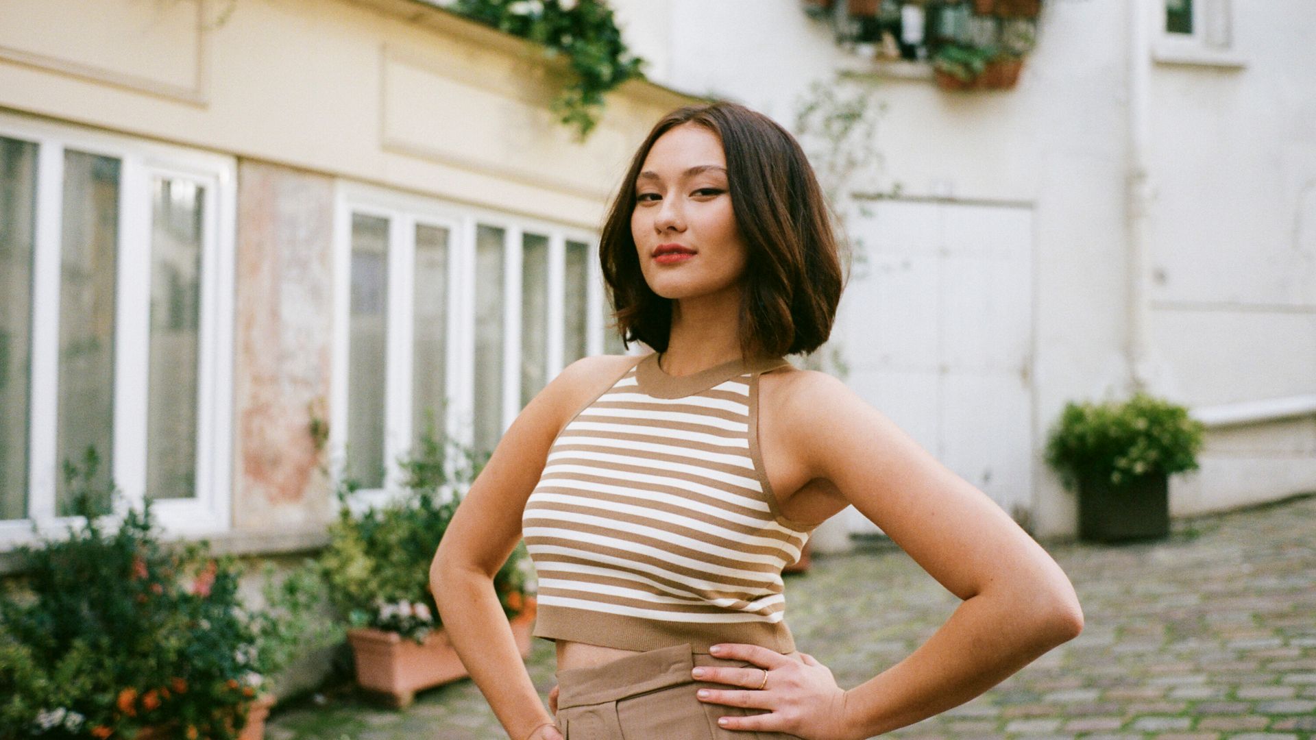 Belly from The Summer I Turned Pretty just debuted a Parisian Bob - and fans are obsessed