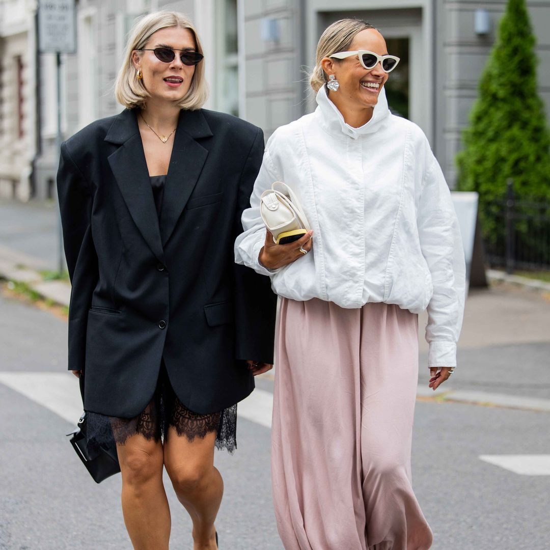 How to wear a jacket with a dress this autumn