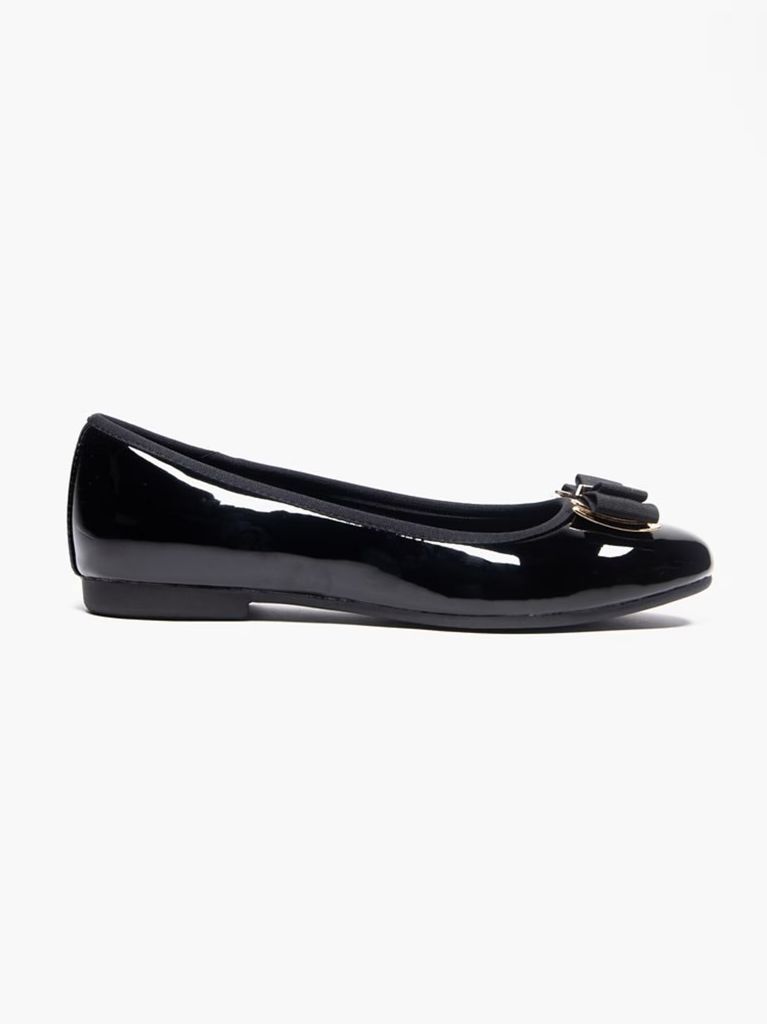 ballet flat product snap